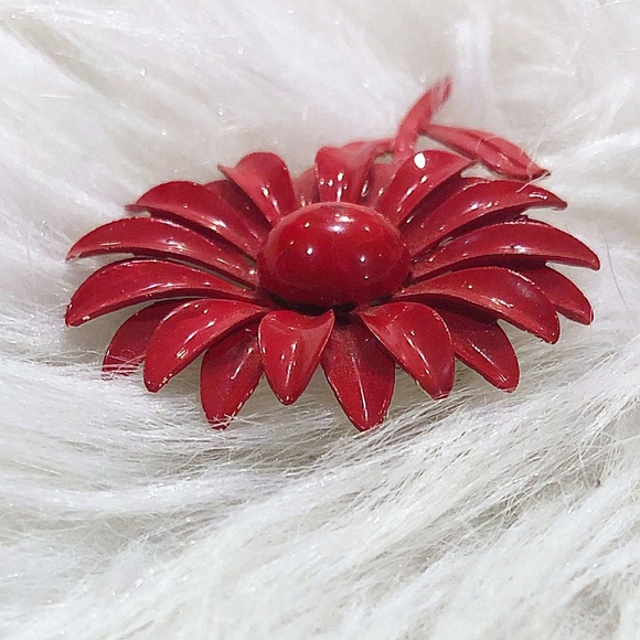Vintage Cherry Red Enamel Floral Sunflower Brooch - Picture 3 of 7
